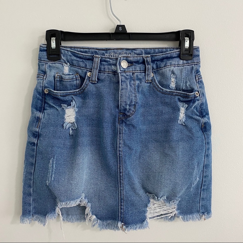 Wild Fable distressed denim skirt